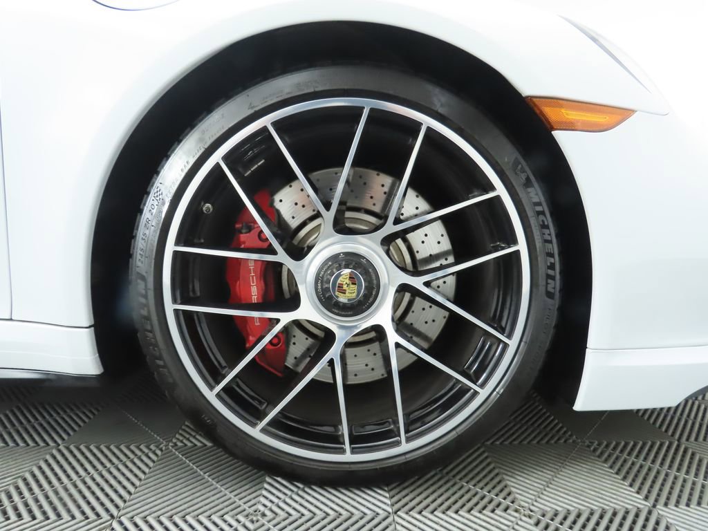 Used 2018 Porsche 911 Turbo image 32