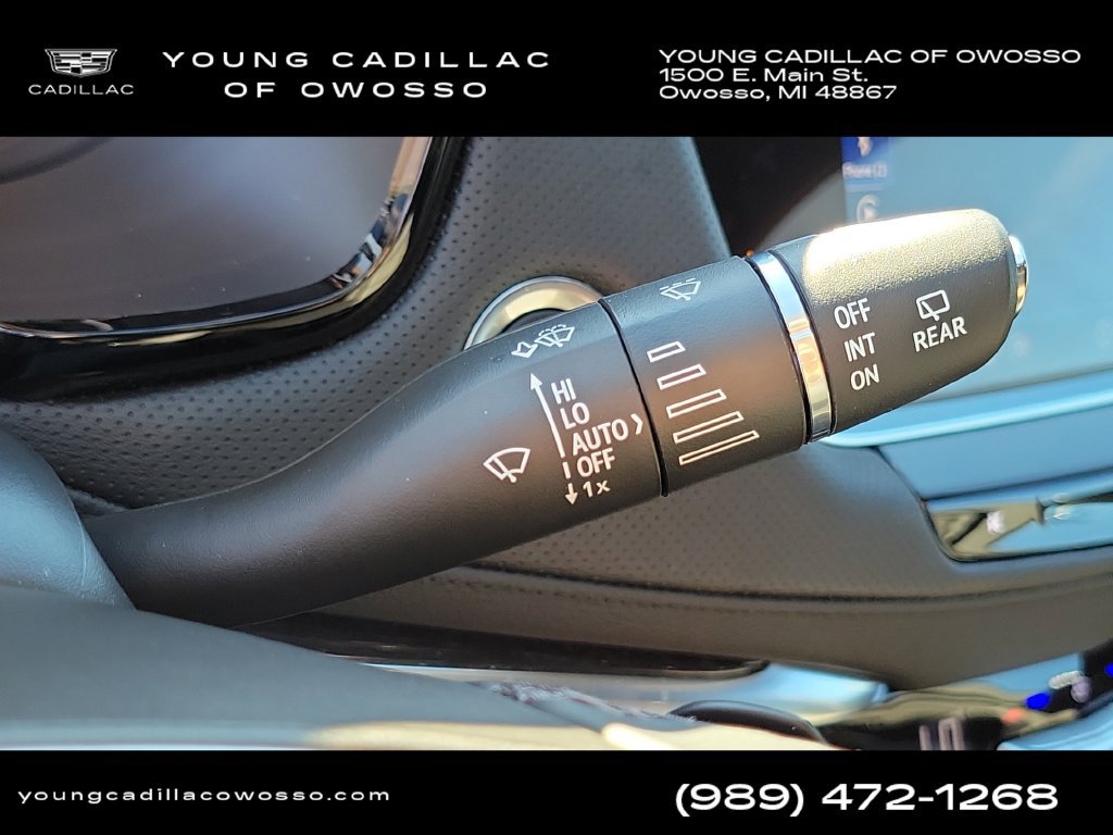 Certified 2025 Cadillac XT5 Premium Luxury w/ LPO, Floor Liner Package AWD/4WD image 15