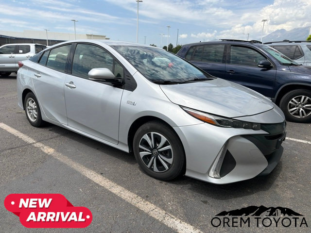 Used 2019 Toyota Prius Prime Plus w/ Carpet Mat Package FWD image 16