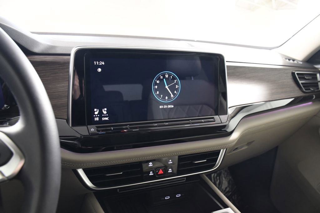 Used 2025 Volkswagen Atlas SEL Premium R-Line image 33