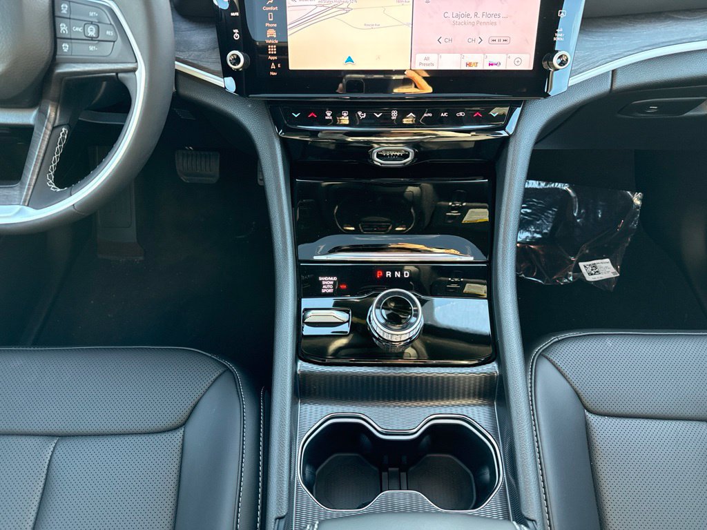 New 2027 Jeep Grand Cherokee L Limited AWD/4WD image 20