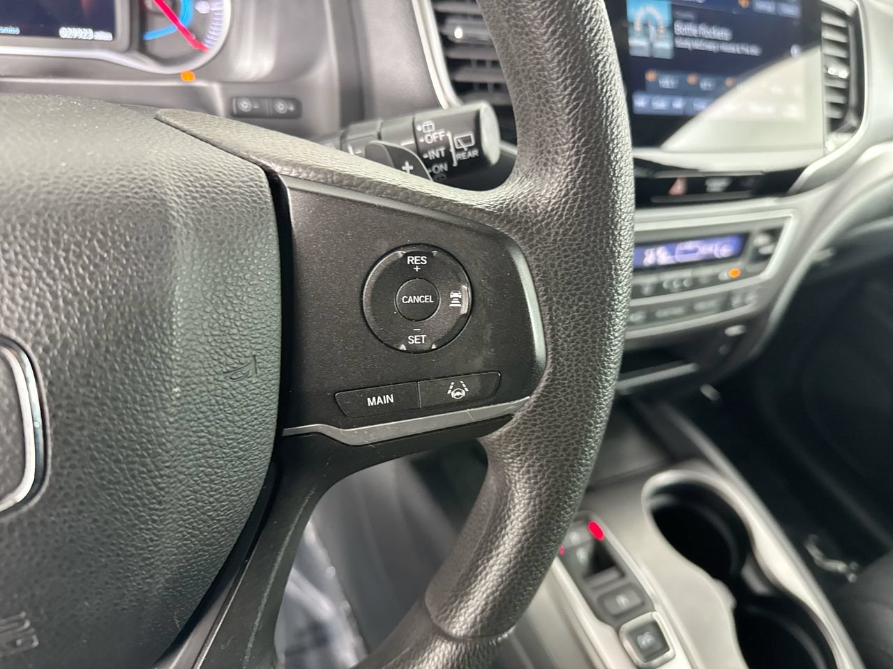 Used 2022 Honda Pilot Sport image 13