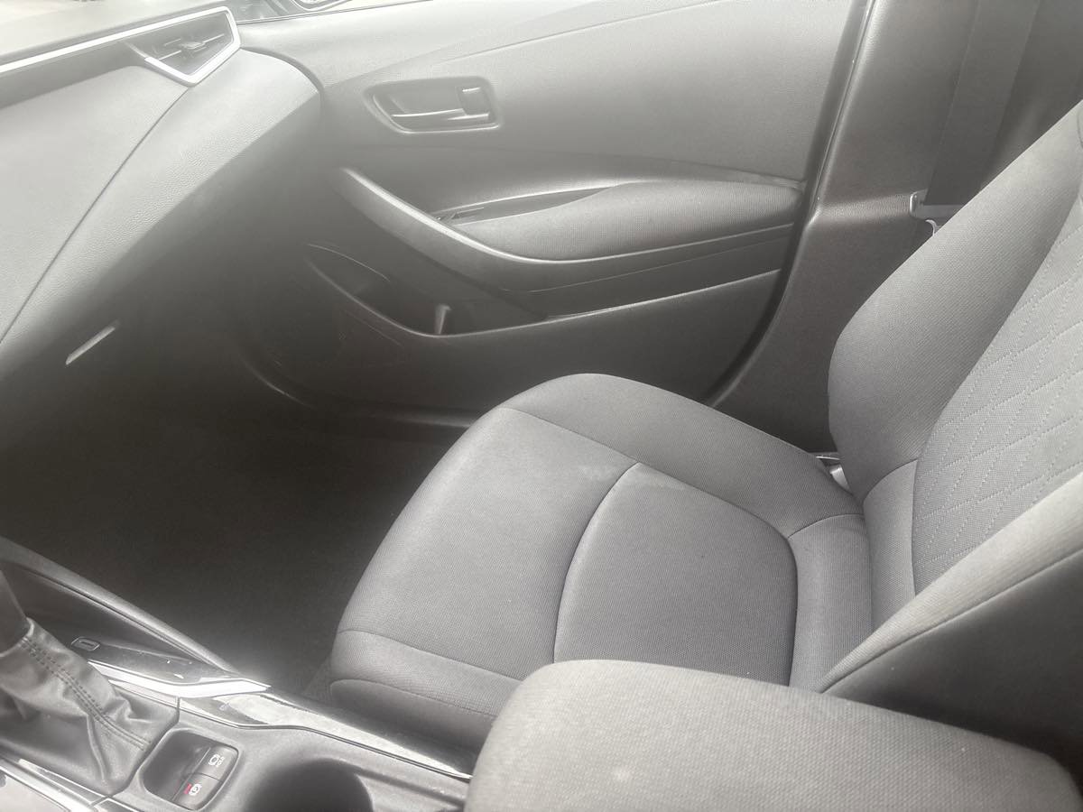 Used 2022 Toyota Corolla LE image 19
