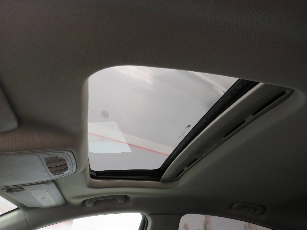 Used 2014 Buick Regal image 25