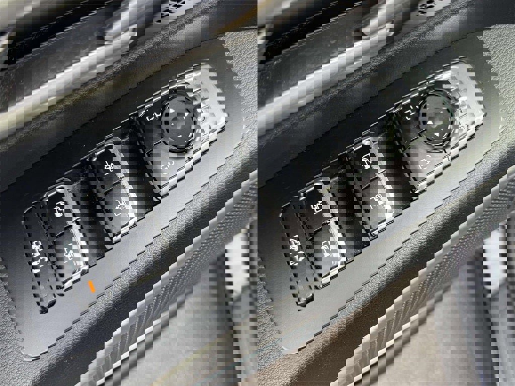 Used 2023 Kia Telluride S w/ S Sunroof Package image 15