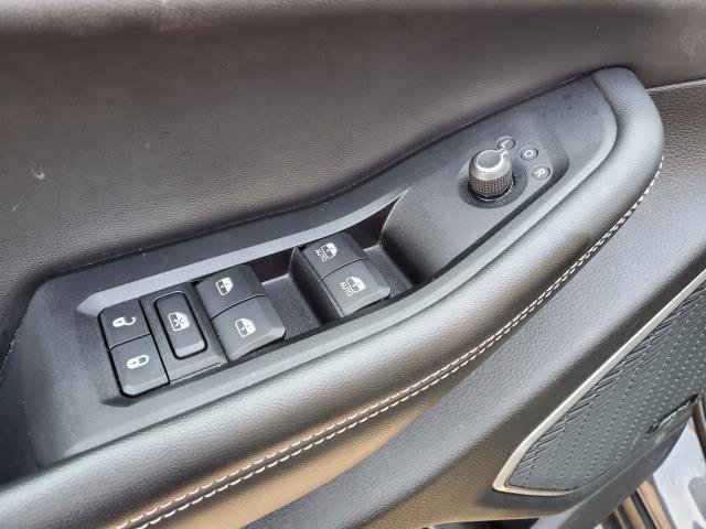 Used 2022 Jeep Grand Cherokee Limited image 22