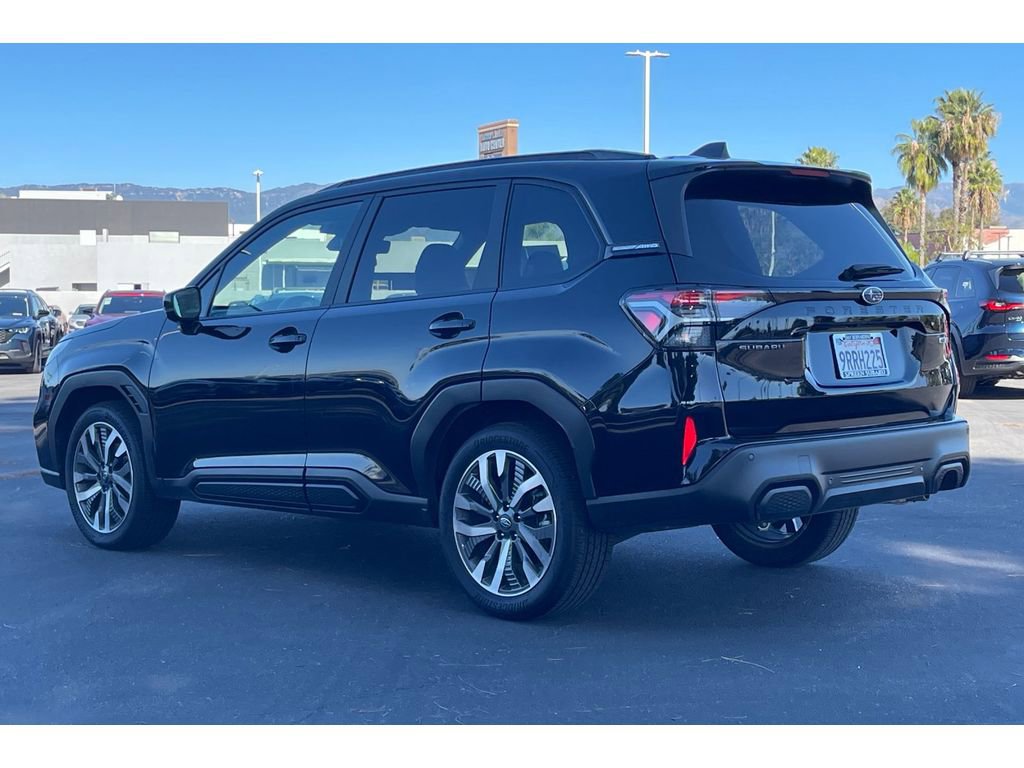 Used 2025 Subaru Forester Touring image 3