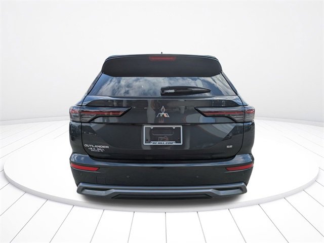 New 2026 Mitsubishi Outlander SE image 5