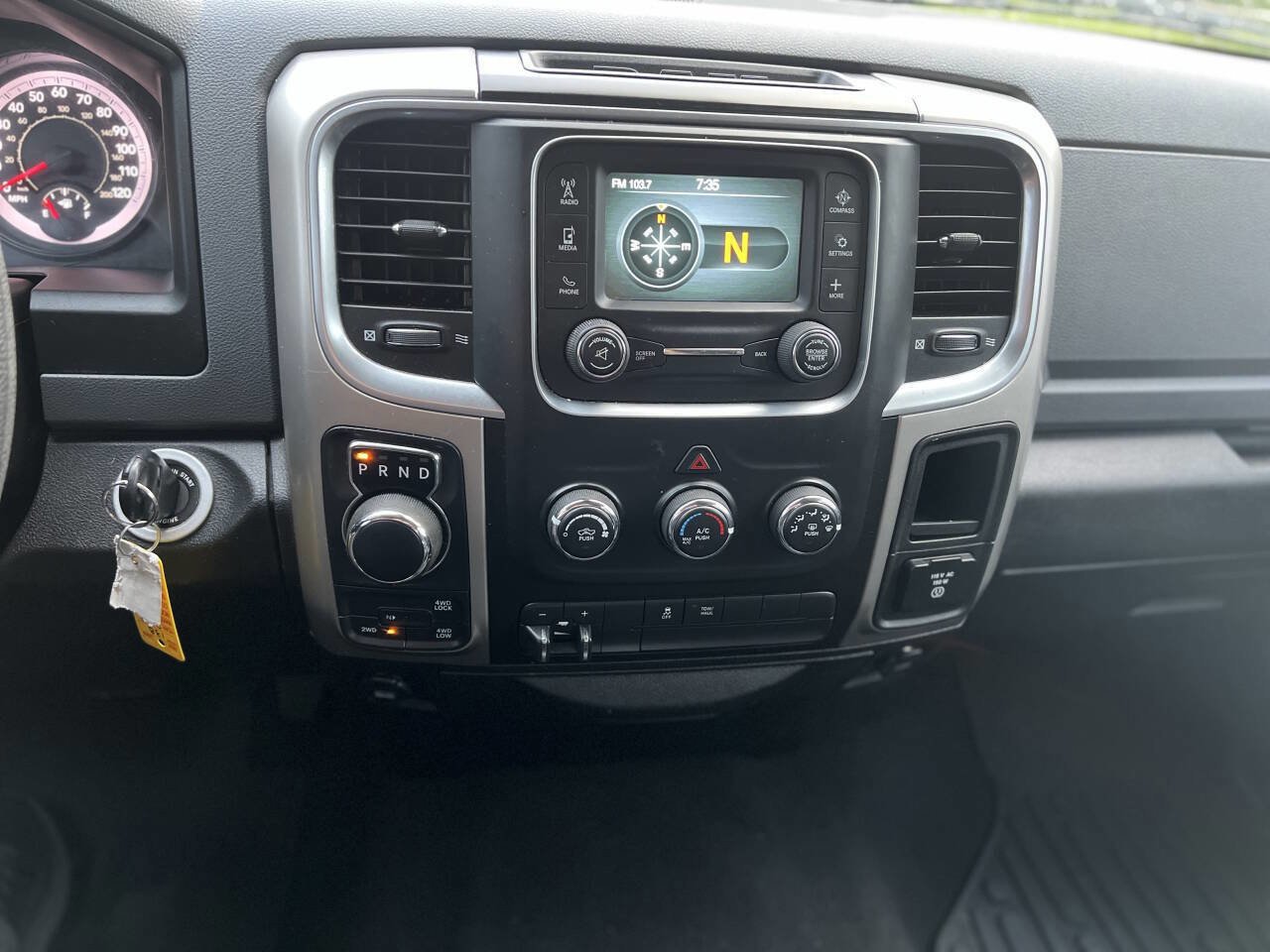 Used 2019 RAM 1500 Classic SLT w/ Protection Group AWD/4WD image 12