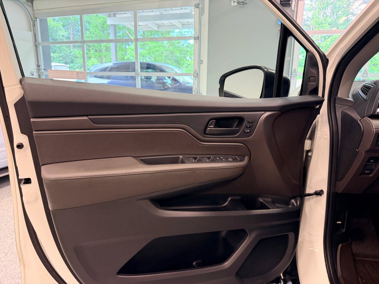 Used 2018 Honda Odyssey EX-L image 15