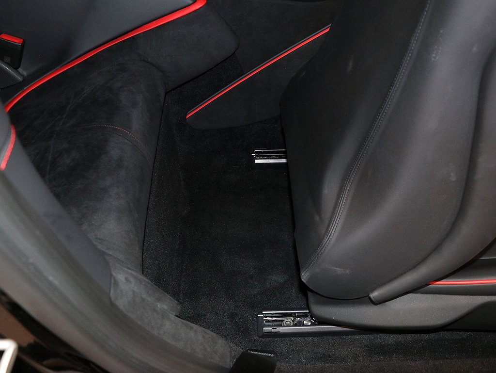 Certified 2024 Ferrari Roma image 41