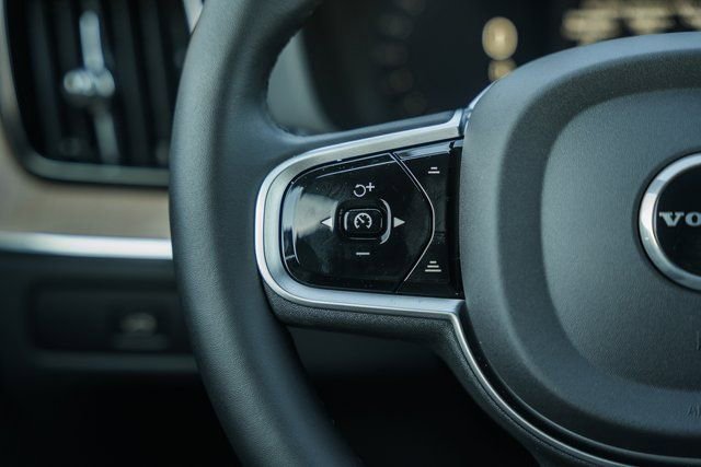 New 2026 Volvo XC60 B5 Plus w/ Climate Package image 31