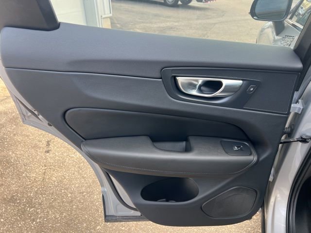 Certified 2023 Volvo XC60 B5 Plus w/ Climate Package image 24