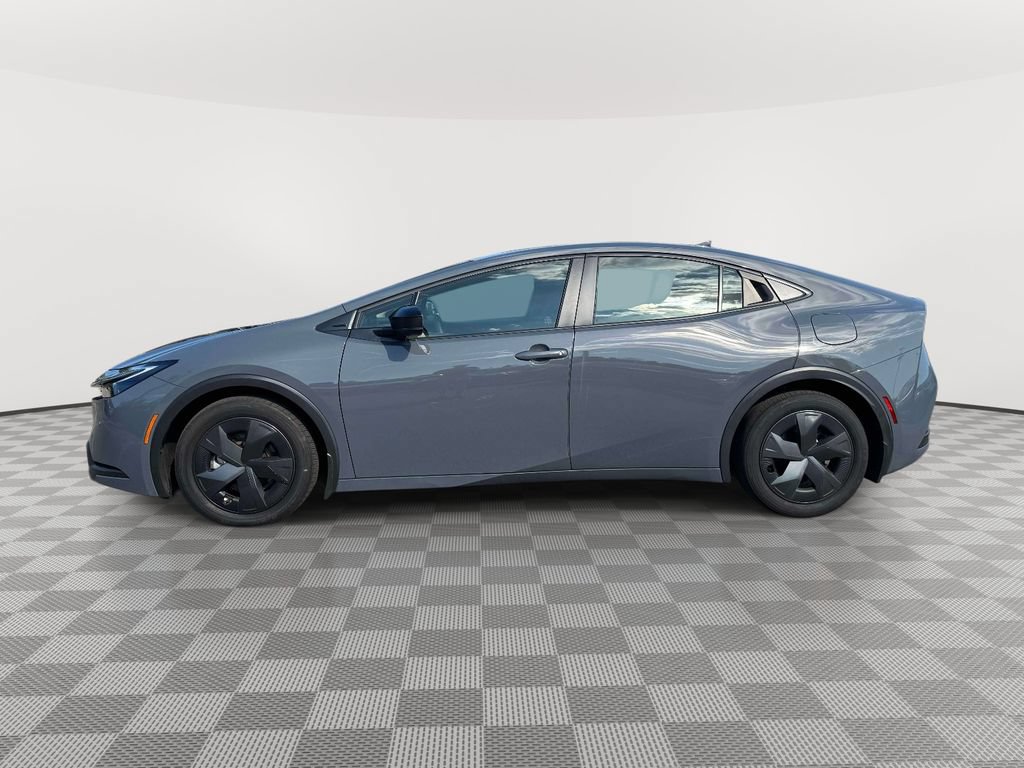 Used 2026 Toyota Prius Plug-In Hybrid FWD image 4
