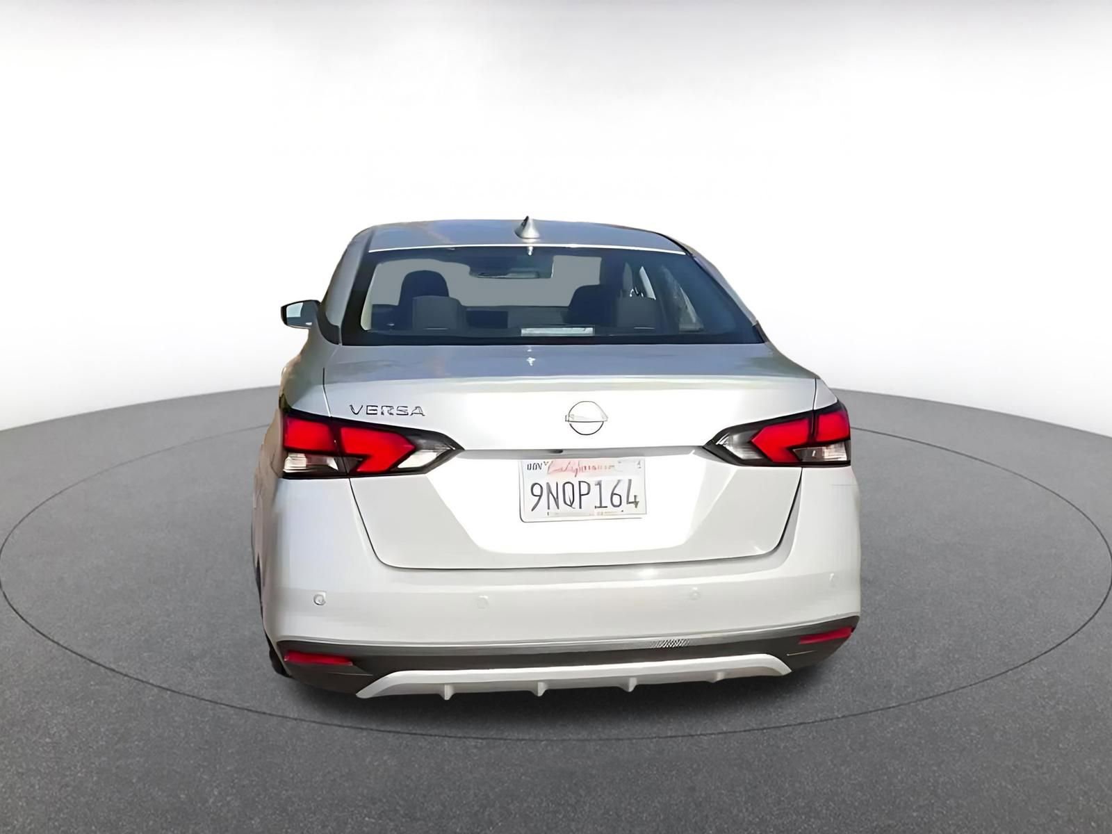 Used 2025 Nissan Versa SV image 12