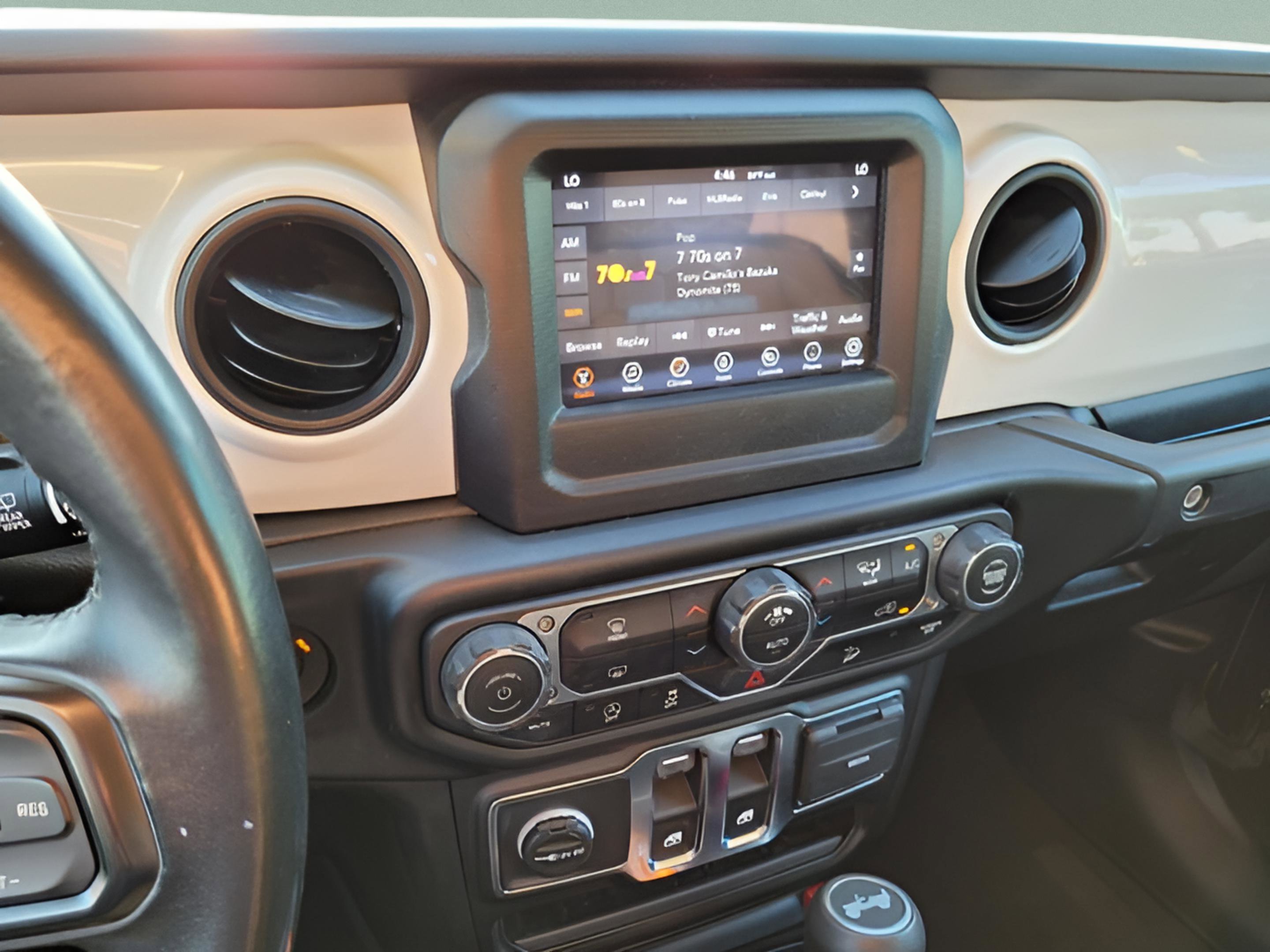 Used 2021 Jeep Wrangler Sport image 15