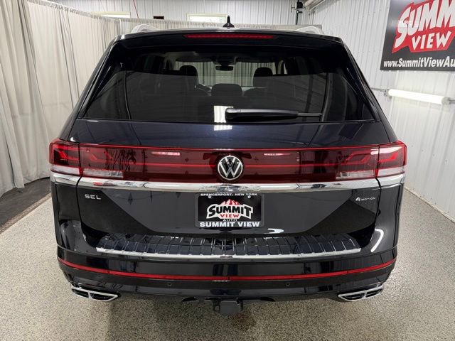 Used 2024 Volkswagen Atlas SEL Premium R-Line image 5