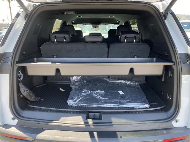 New 2026 Chevrolet Traverse LT w/ Enhanced Driving Package image 26
