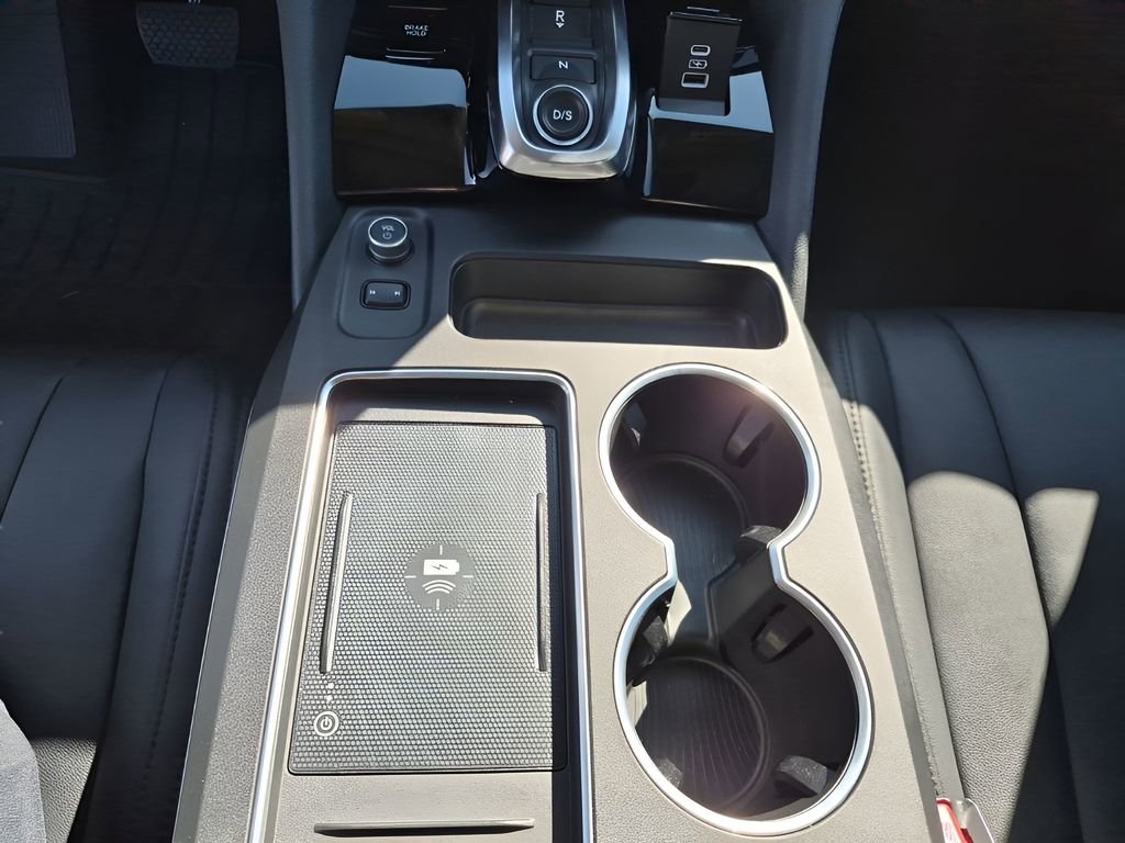 Used 2025 Acura MDX SH-AWD image 40