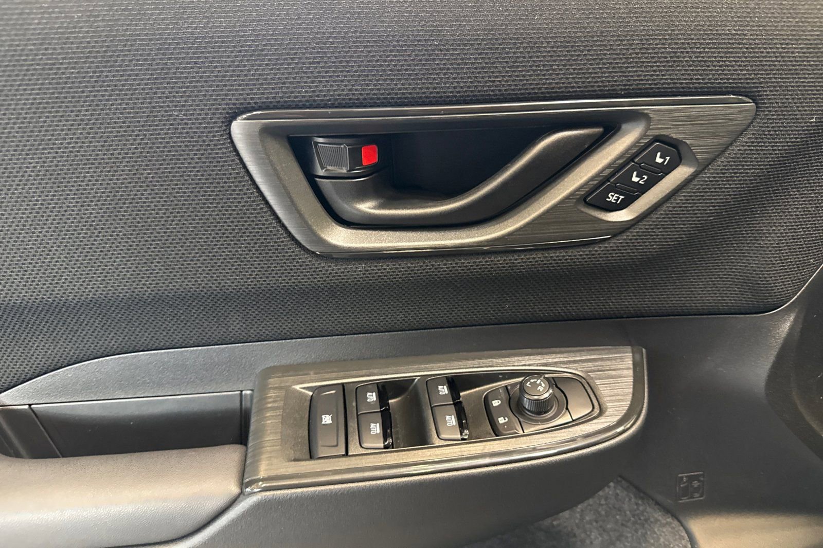 Certified 2026 Subaru Outback Limited AWD/4WD image 10