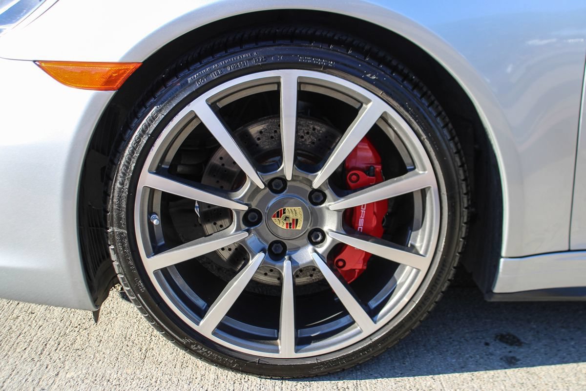 Used 2016 Porsche 911 Carrera 4S w/ Sport Chrono Package AWD/4WD image 15