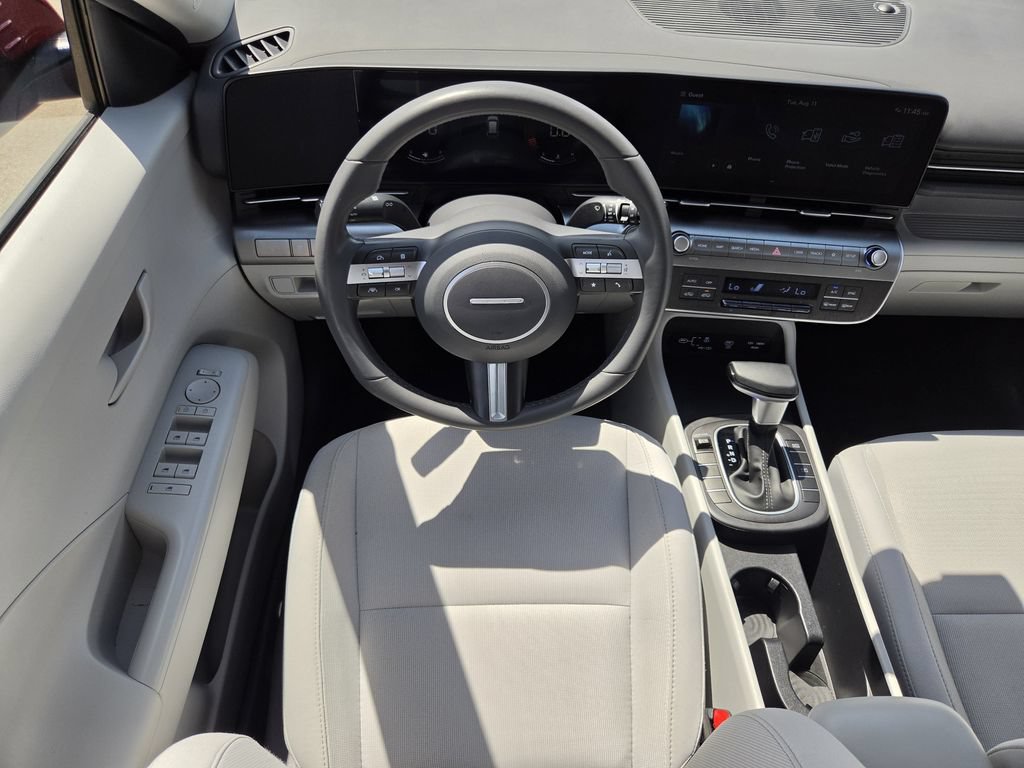 Used 2025 Hyundai Kona SEL FWD image 13