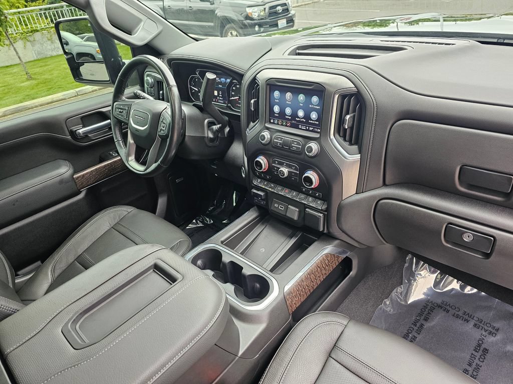 Used 2022 GMC Sierra 3500 Denali w/ Denali Black Diamond Edition AWD/4WD image 10