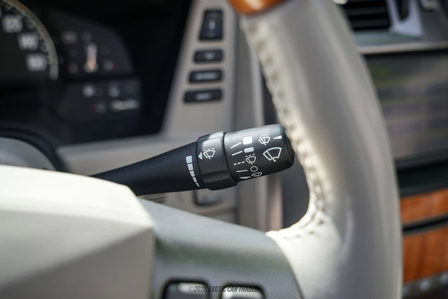 Used 2006 Cadillac XLR RWD image 51