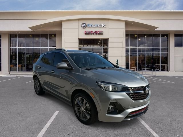 Used 2023 Buick Encore GX Select w/ Sport Touring Package image 2