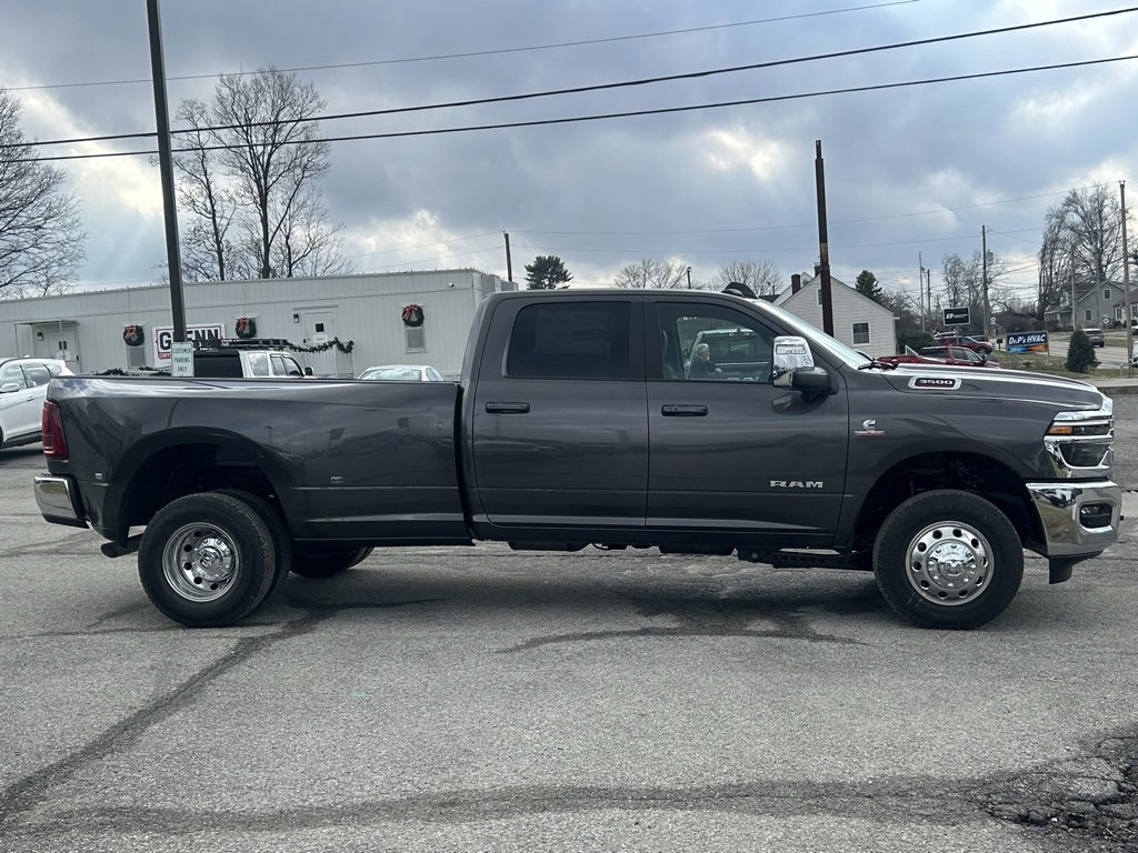 New 2026 RAM 3500 Laramie w/ Towing Technology Group image 5