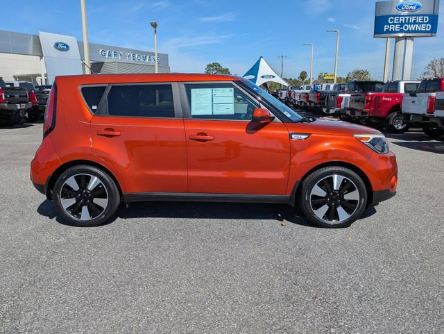 Used 2018 Kia Soul + image 3