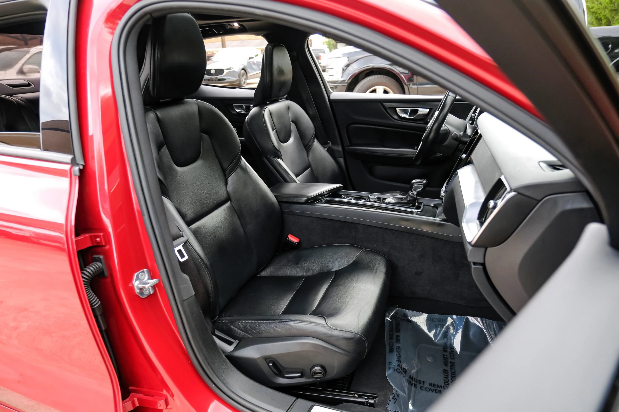 Used 2020 Volvo S60 T5 Momentum FWD image 39