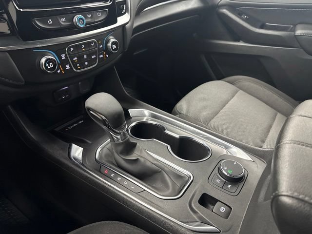 Used 2023 Chevrolet Traverse LT FWD image 19