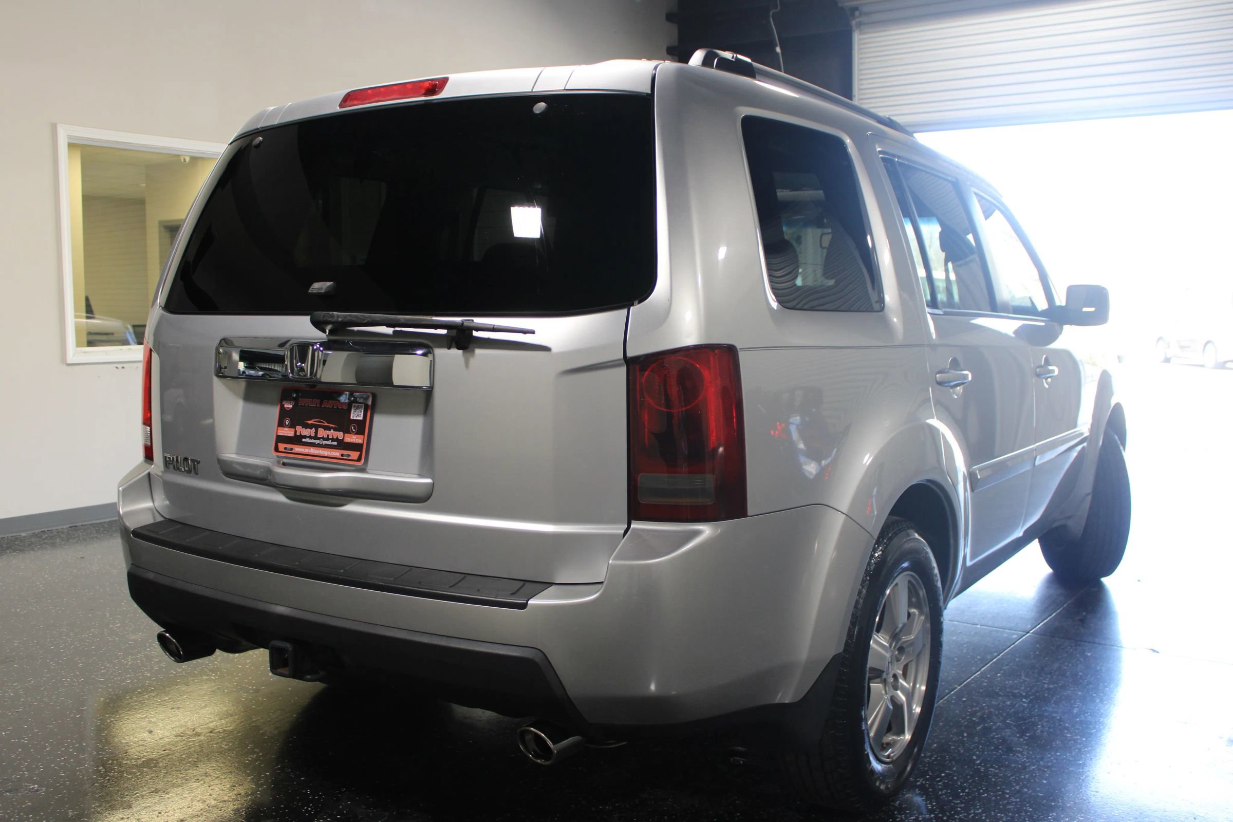 Used 2010 Honda Pilot EX-L image 2