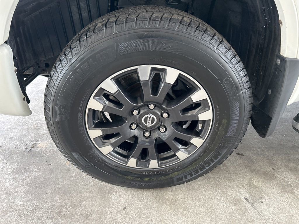 Used 2019 Nissan Titan PRO-4X w/ Pro-4x Convenience Package image 13