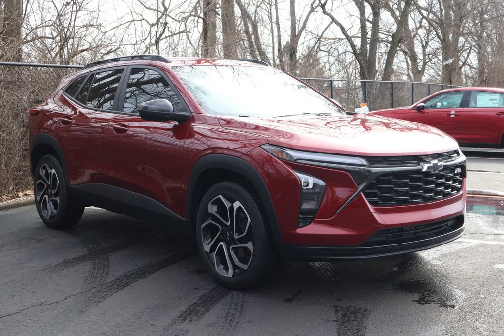 Certified 2024 Chevrolet Trax RS w/ Sunroof Package image 11