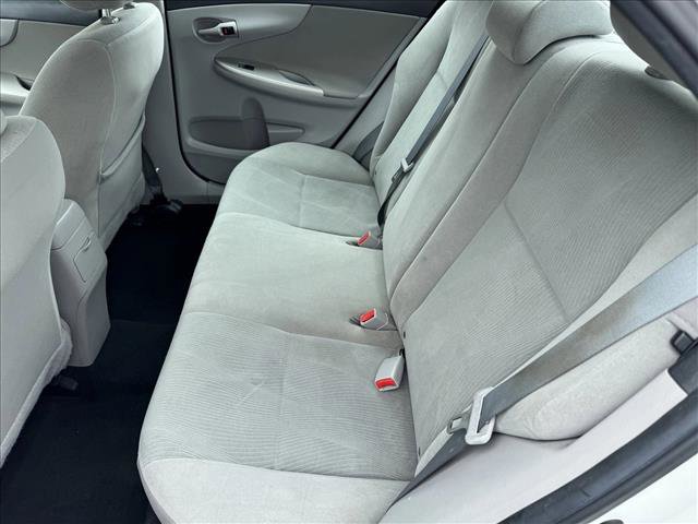 Used 2013 Toyota Corolla LE FWD image 13