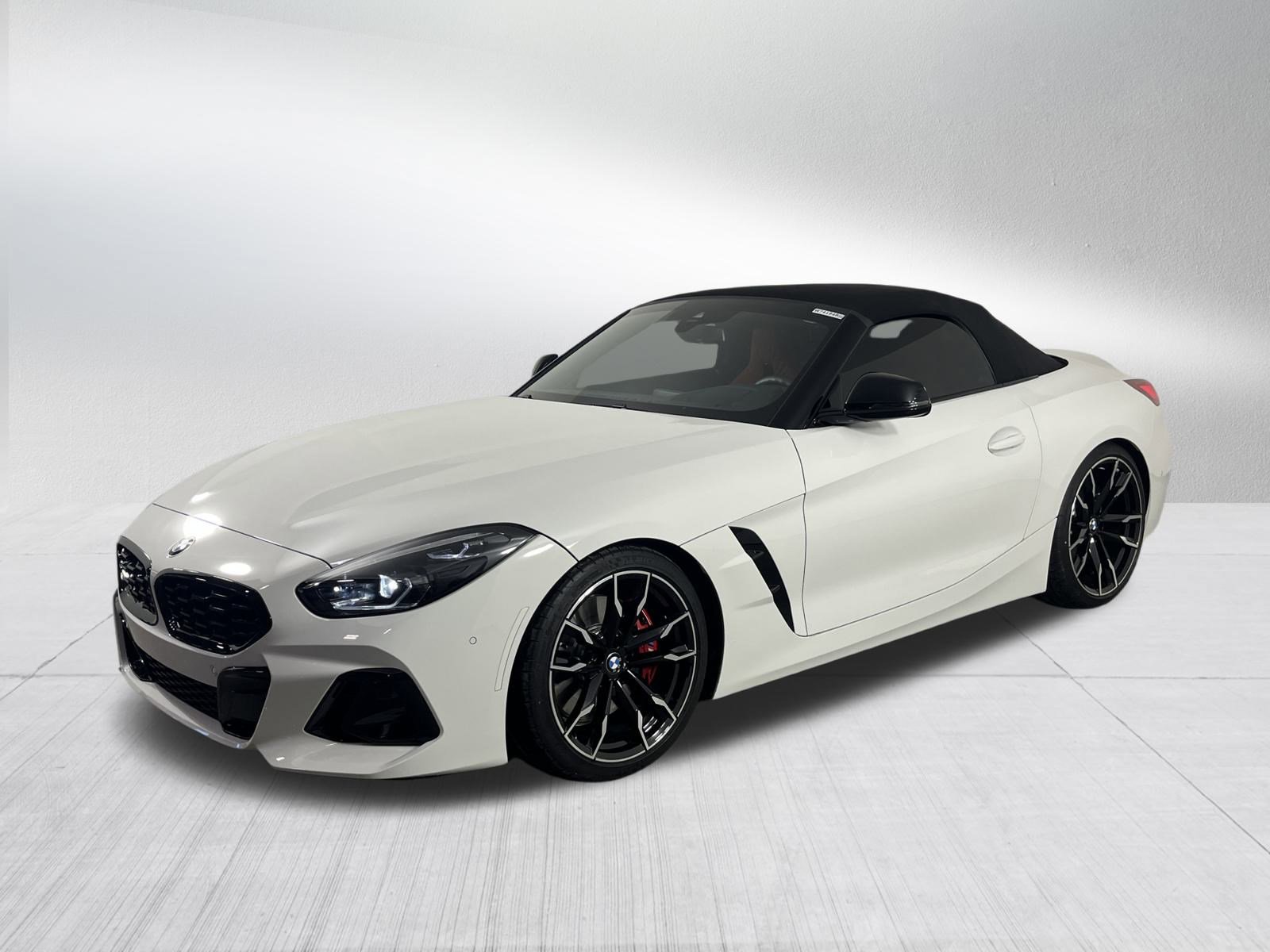 Used 2026 BMW Z4 M40i w/ Premium Package video 3