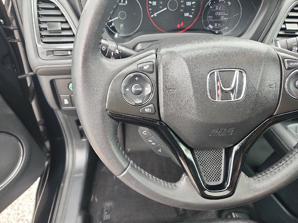 Used 2017 Honda HR-V EX-L image 17