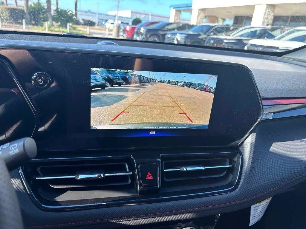 Used 2026 Chevrolet TrailBlazer RS FWD image 23