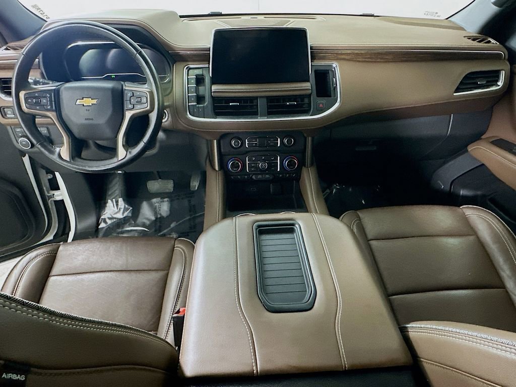 Used 2022 Chevrolet Suburban High Country image 17