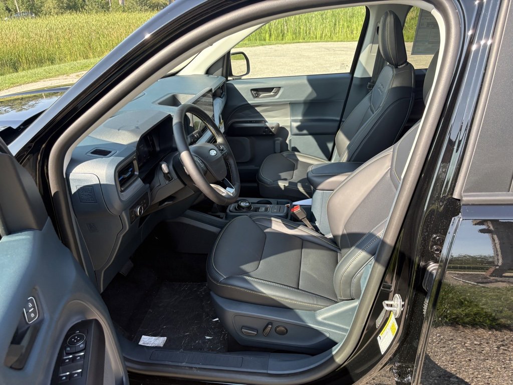 New 2025 Ford Maverick Lobo image 10