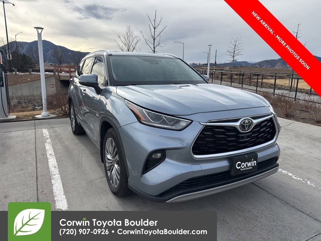 Used 2021 Toyota Highlander Platinum 360° Tour