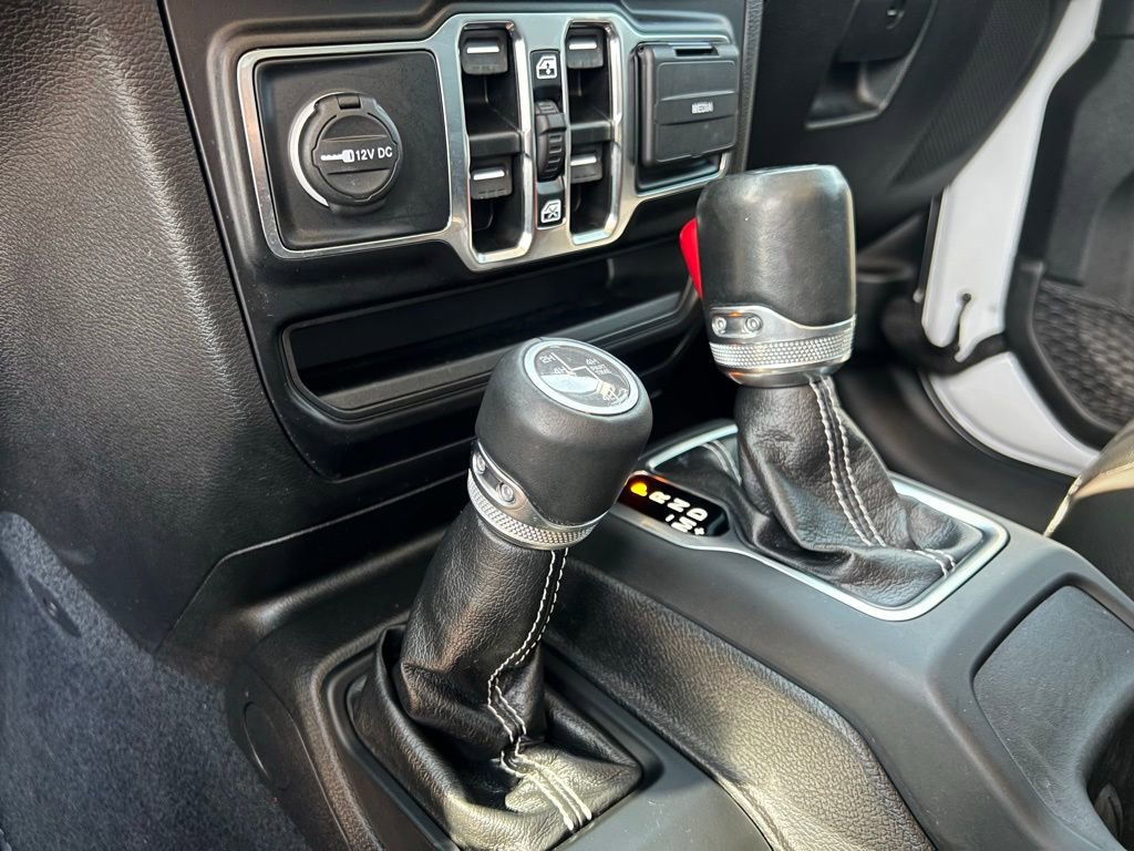 Used 2022 Jeep Wrangler Unlimited Sahara w/ Cold Weather Group image 58