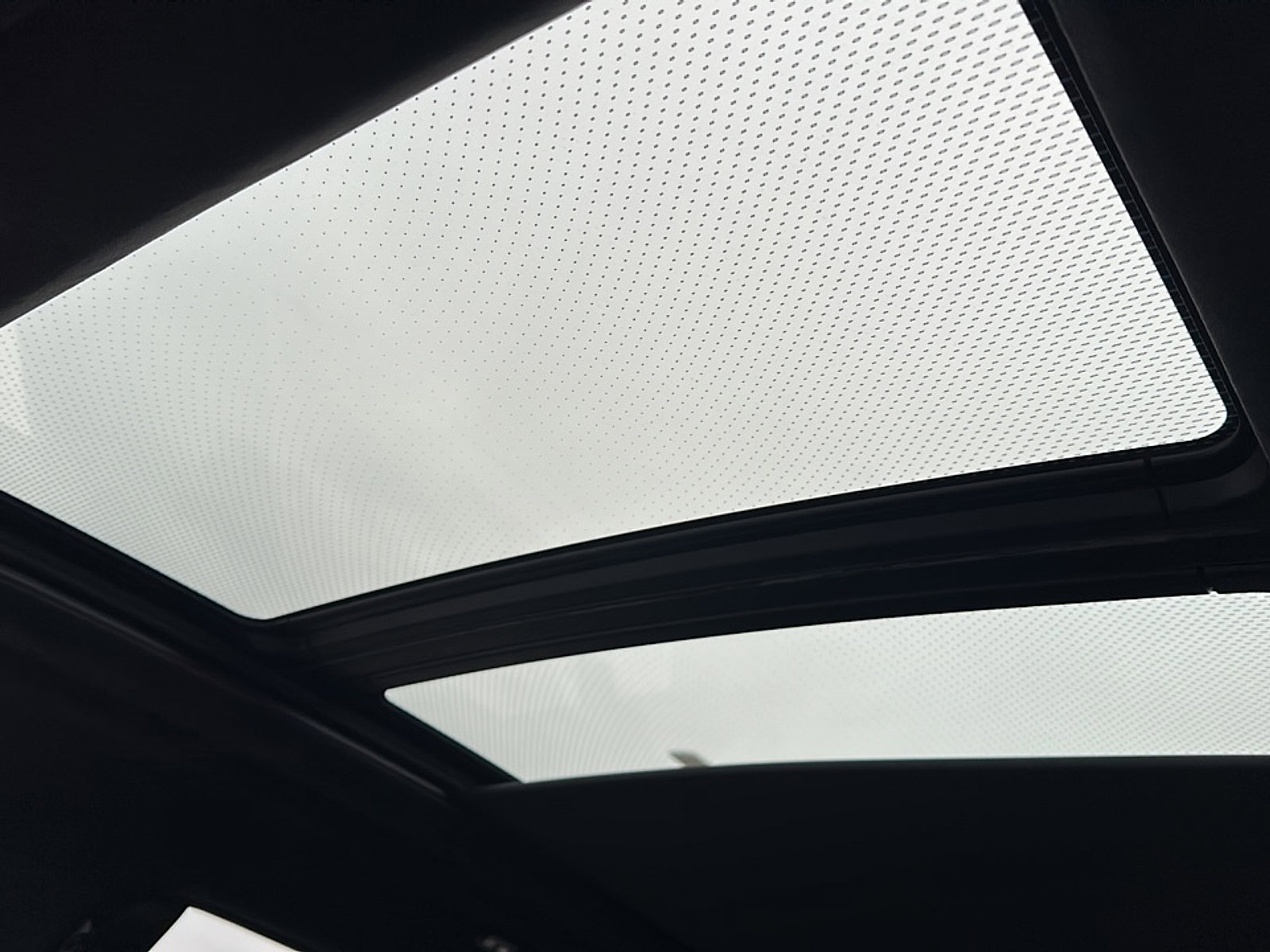 Certified 2024 BMW X7 M60i w/ Executive Package image 37