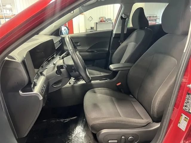 Used 2025 Hyundai Kona SEL AWD/4WD image 12