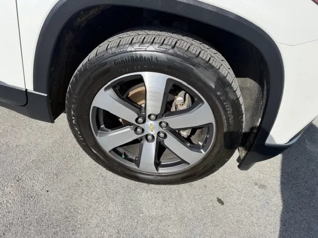 Used 2019 Chevrolet Traverse LT w/ LT Premium Package FWD image 7