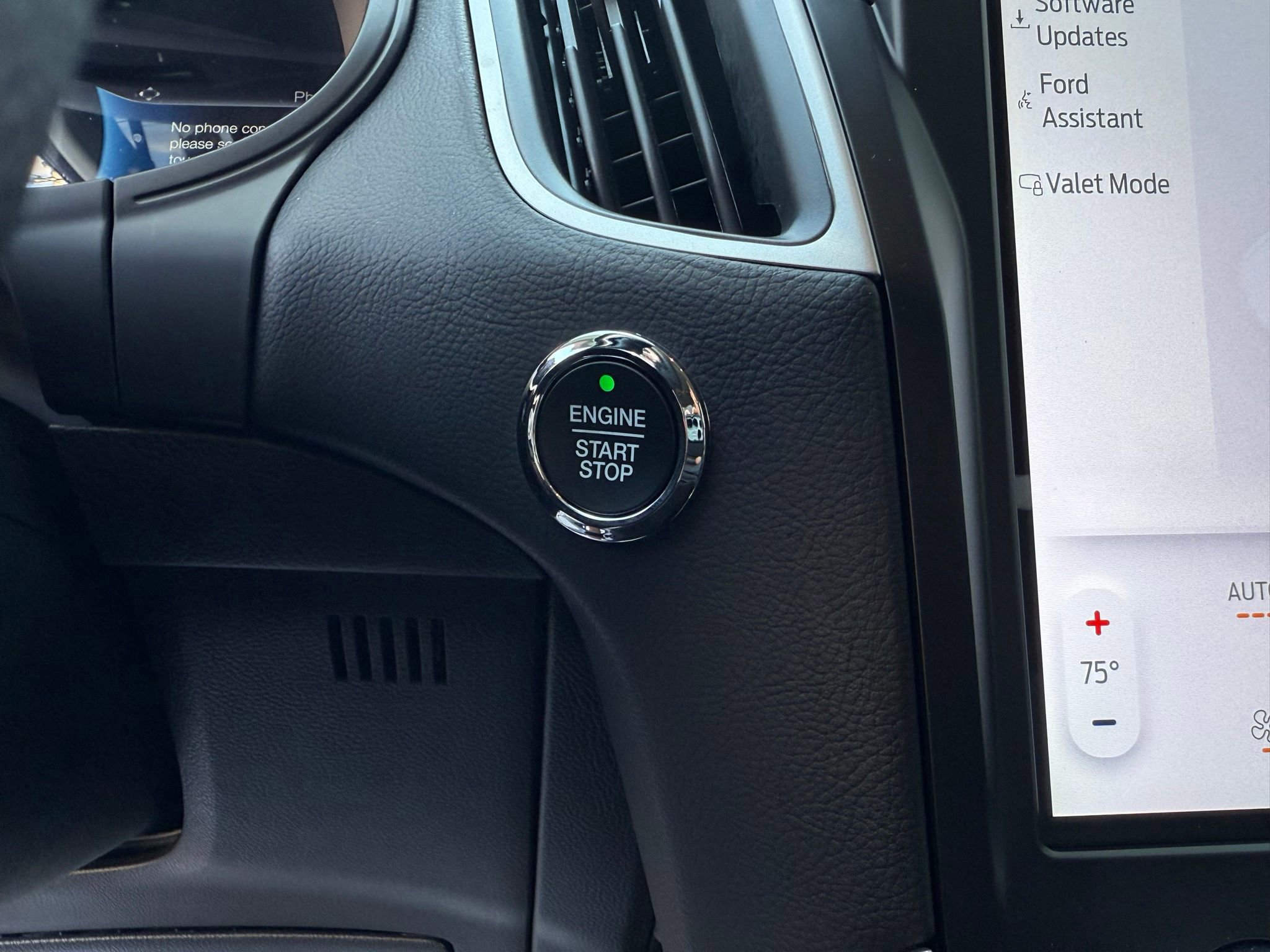 Used 2024 Ford Edge SE image 34