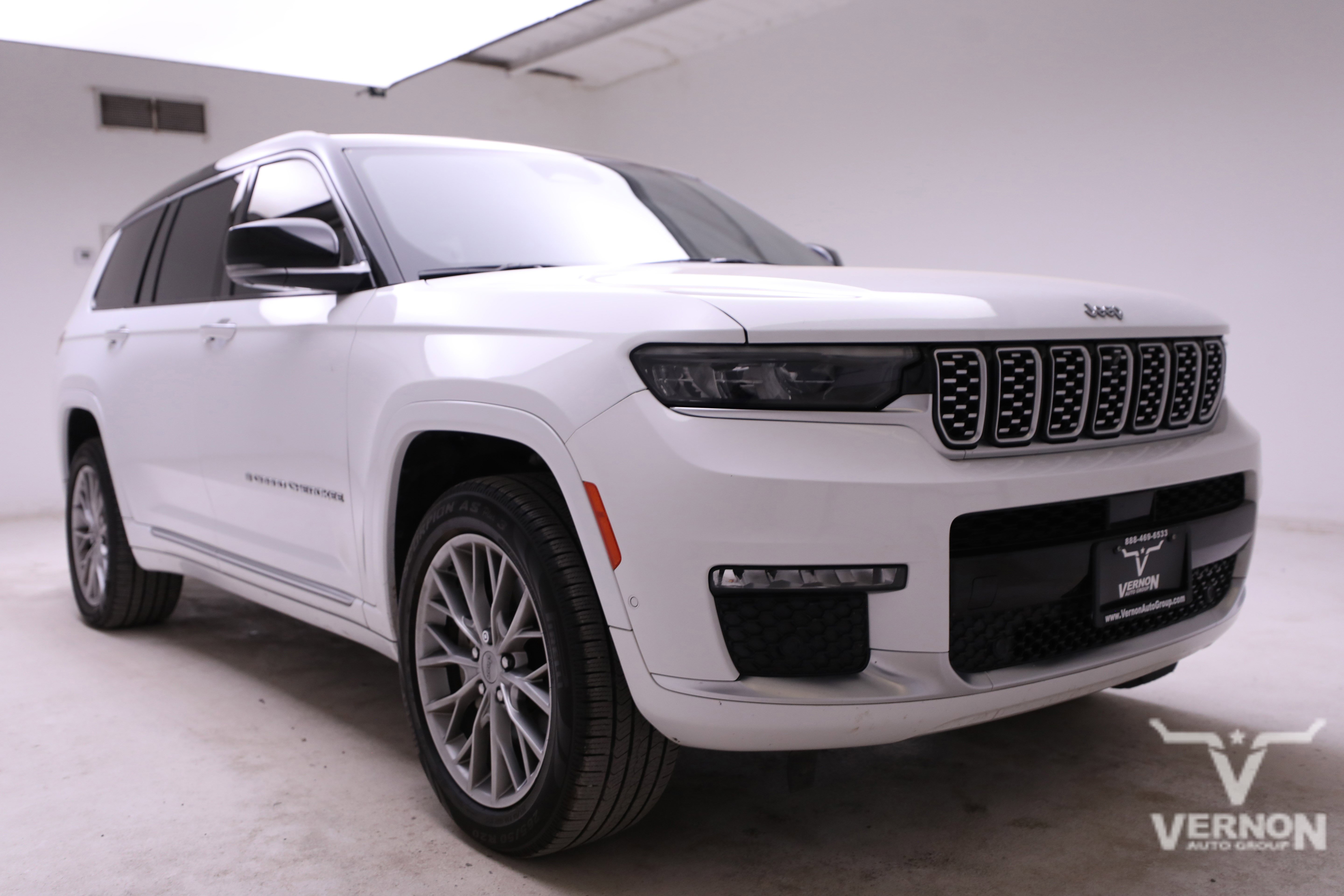 Used 2022 Jeep Grand Cherokee L Summit w/ Luxury Tech Group V image 7