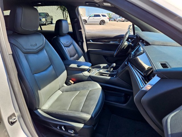 Used 2020 Cadillac XT6 Premium Luxury FWD image 20